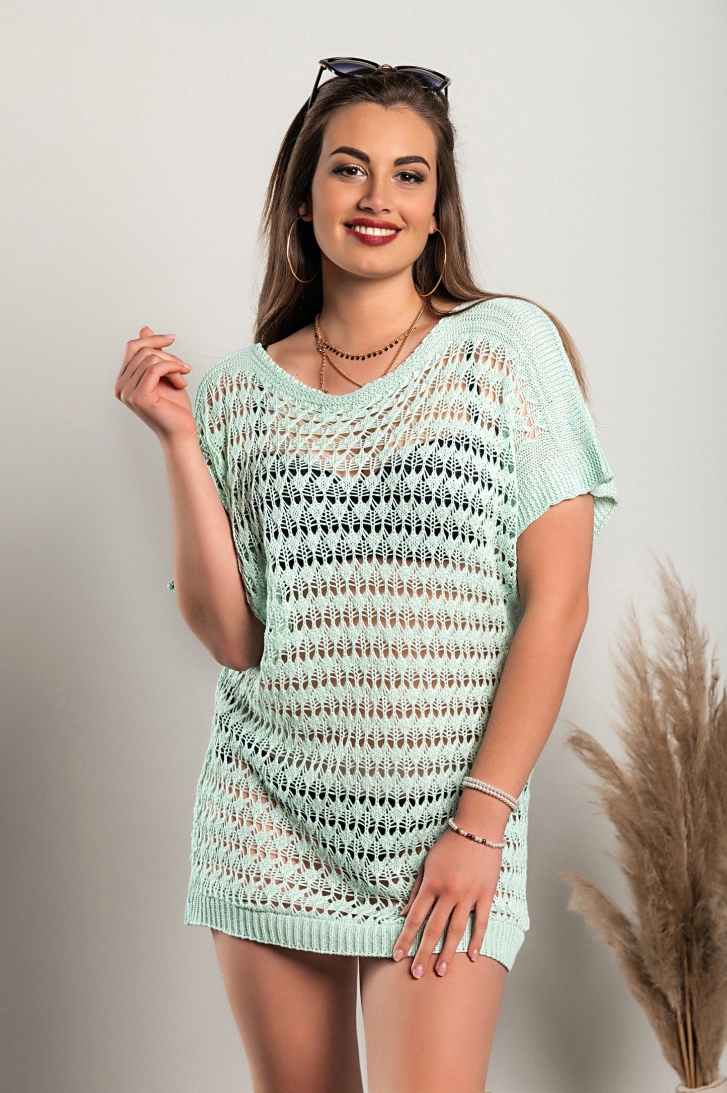 Knitted mini dress with short sleeves, light green - Trending Products 