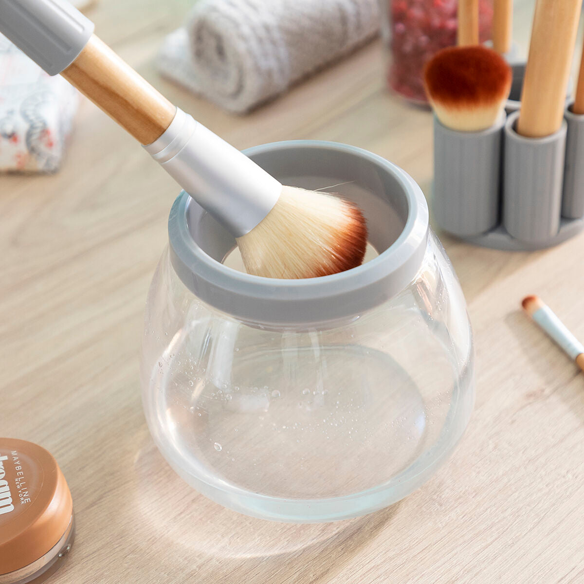 Automatic Make-up Brush Cleaner and Dryer Maklin InnovaGoods - Trending Products 