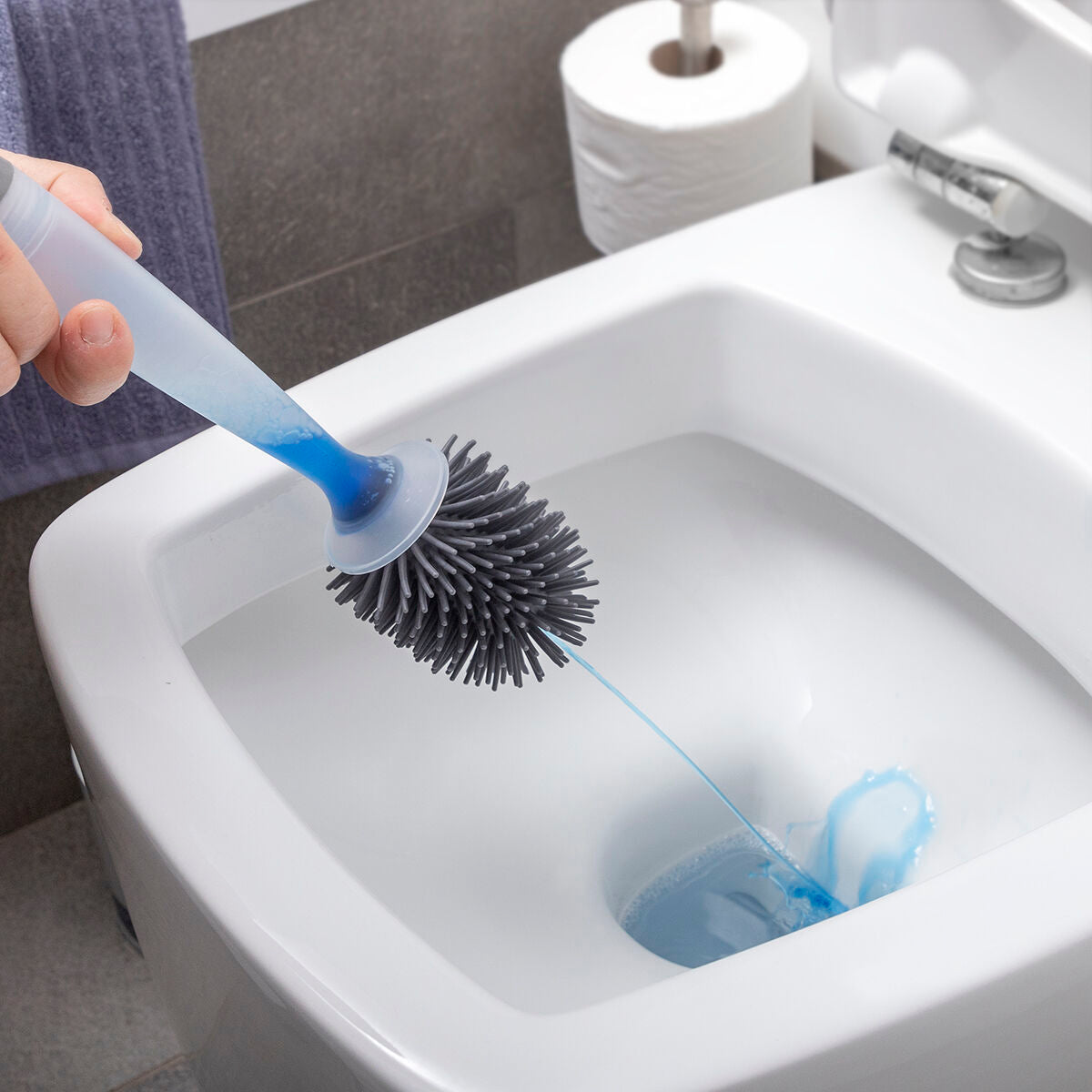 Toilet Brush with Detergent Dispenser Bruilet InnovaGoods - Trending Products 